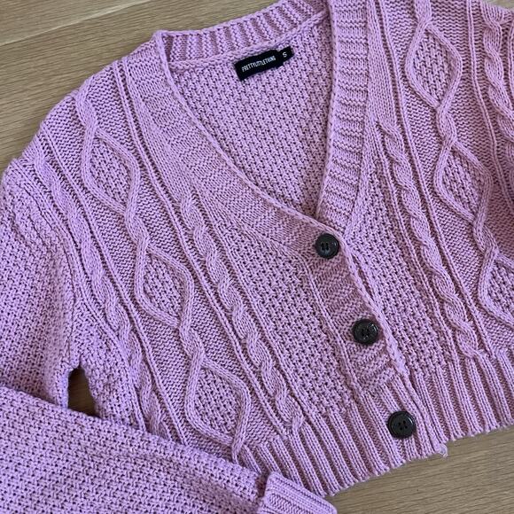 Women's Pretty Little Thing Crop Oversized Cable Knit Cardigan Sweater - Picture 2 of 6